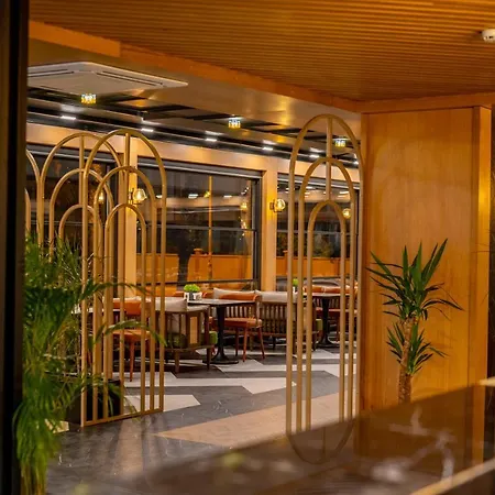 Perast Hotel *